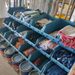 Vários tipos e modelos de luvas